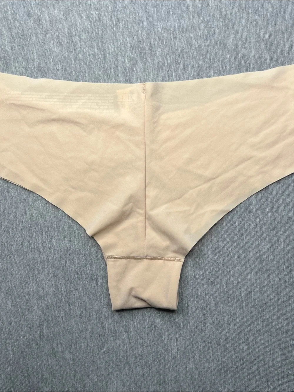 NWT Victoria’s Secret PINK Seemless cheeky panty size medium